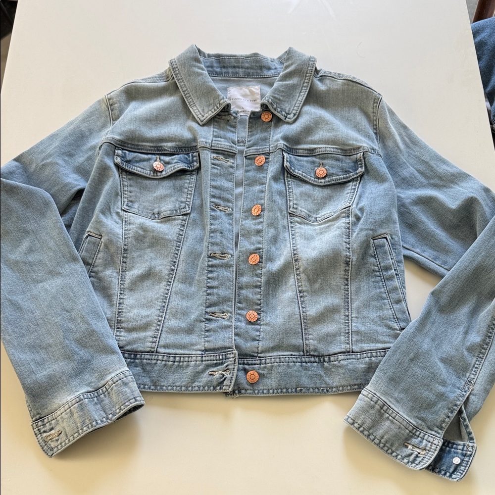 Celebrity Pink Denim Jacket with Copper buttons Women’s L